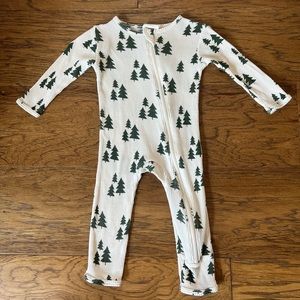 Spearmint Love Organic Waffle Basic Zip Romper, Forest Green Trees